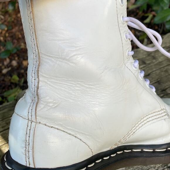 Vintage Dr Martens 1460 MIE England White Combat Boots Women's 7 US / 5 UK - Picture 9 of 16